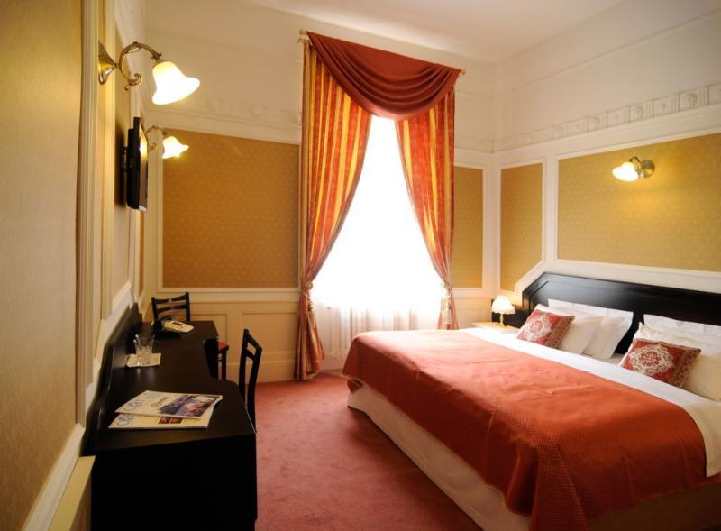 1885 By Wagnerstays 4*
